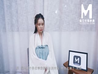 古筝女的初次性爱